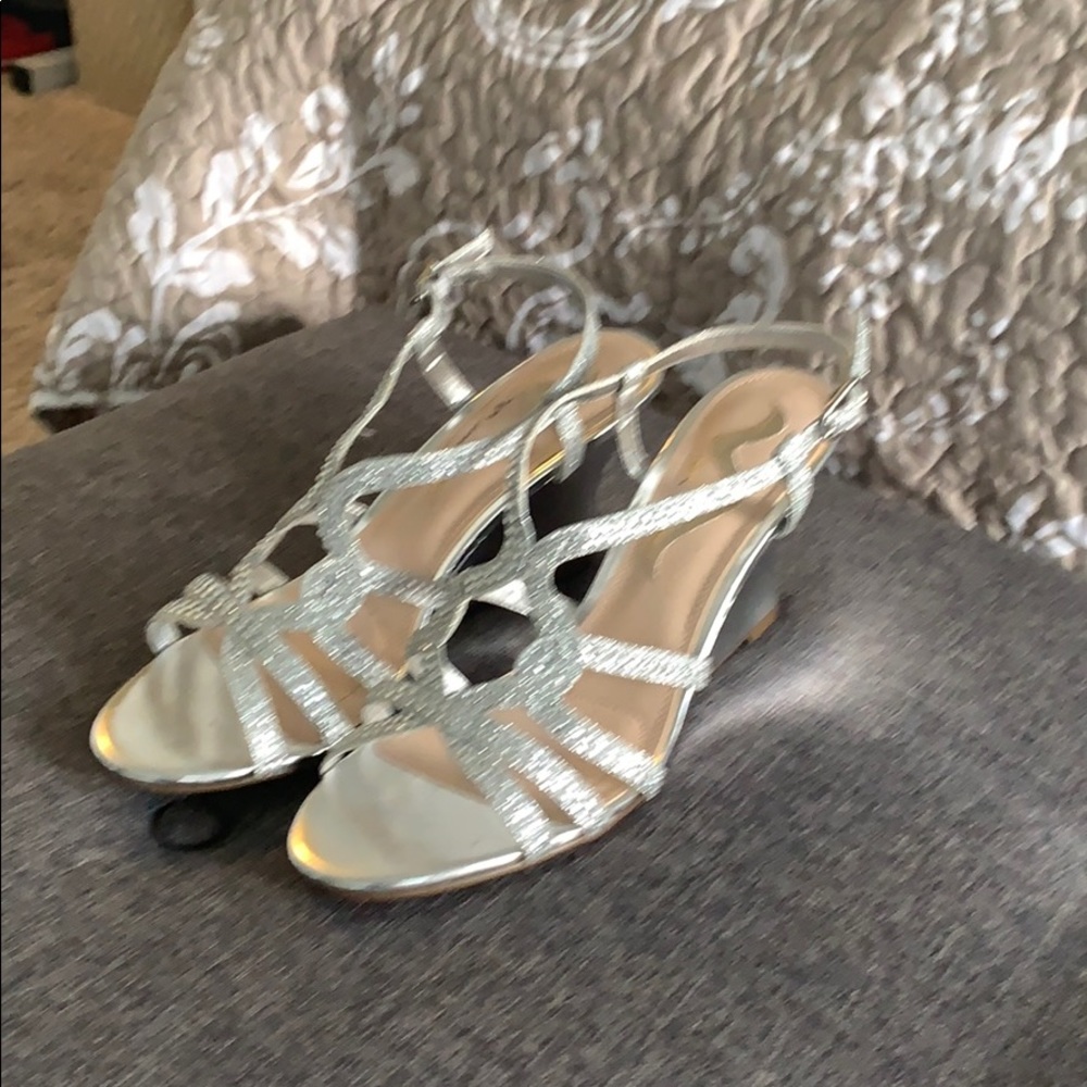 Silver dress sandal by Nina - 7.5 size